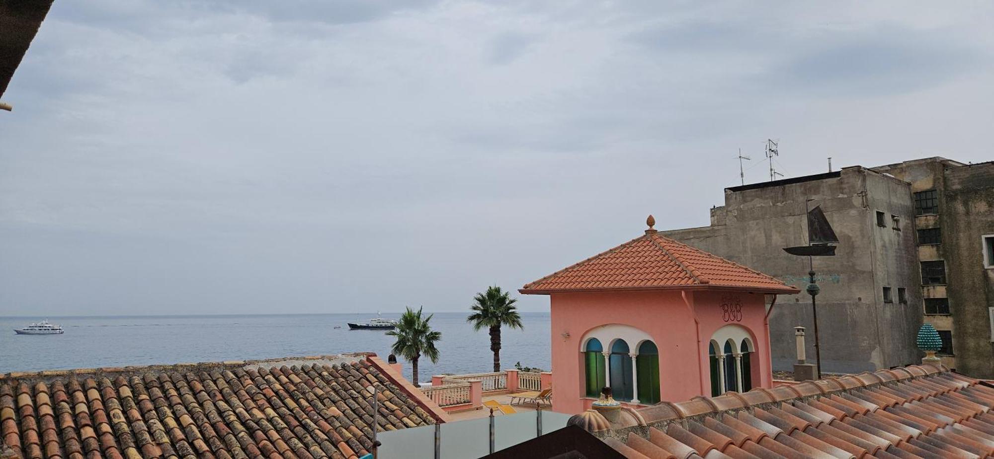 Lucia & Giovanni Giardini Naxos Værelse billede